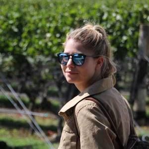 Meet your Posher, Caroline